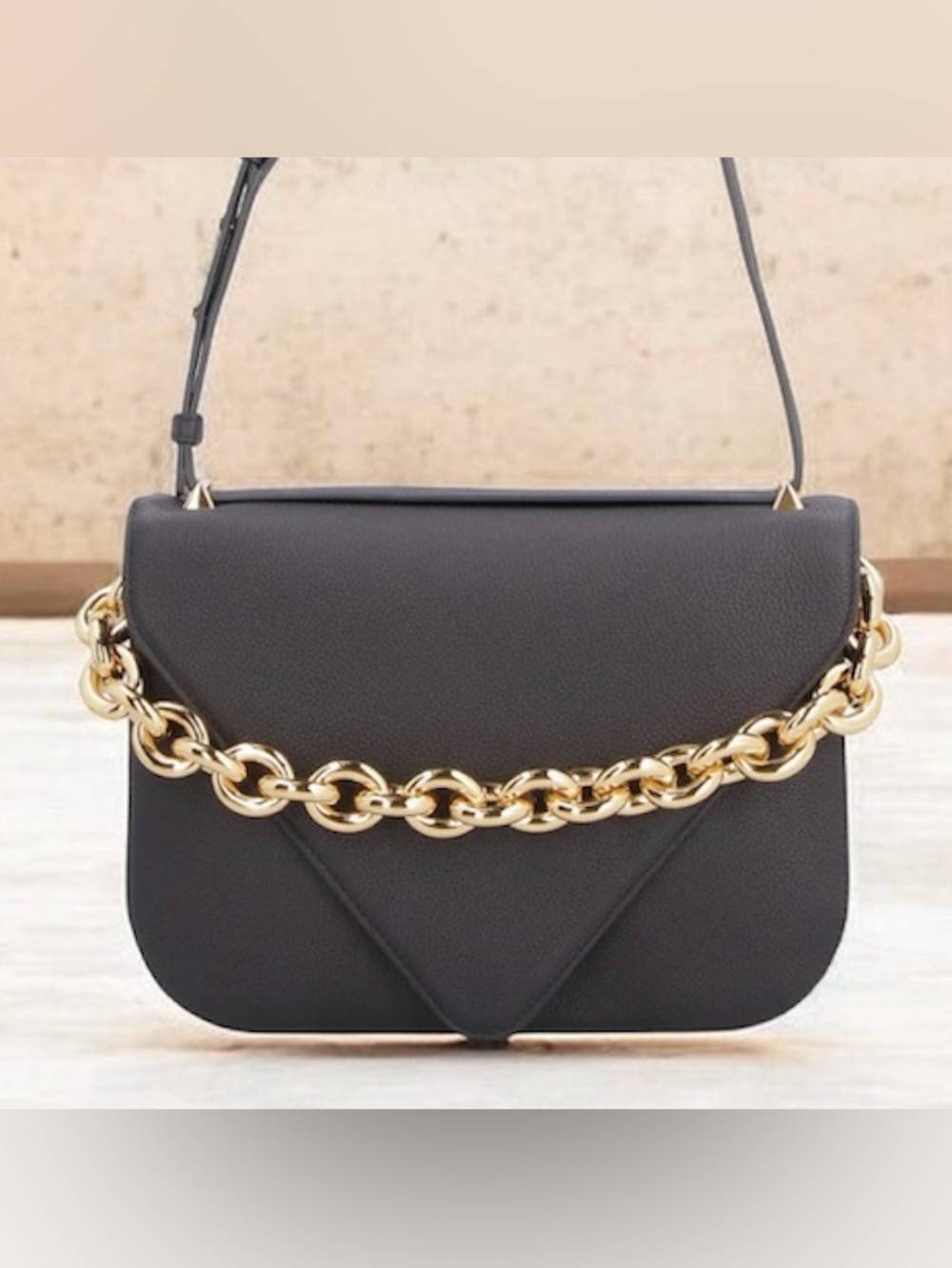 AUTH BOTTEGA VENETA Mount Bag Envelope Style Pebbled Black Calfskin AUTHENTIC